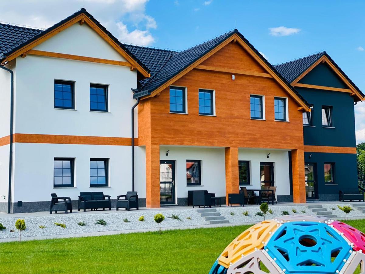 Wonder Home - Apartamenty Halo Karkonosze Z Ogrodem, Sezonowym Basenem, Placem Zabaw I Widokiem Na Sniezke - Zlokalizowane Blisko Karpacza ميسواكوفيتسه المظهر الخارجي الصورة